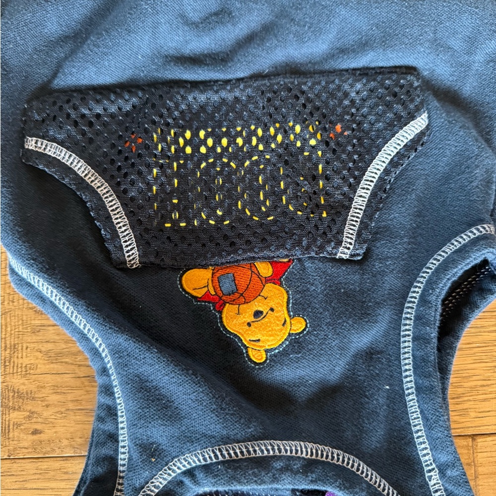 90s WINNIE THE POOH Disney Basketball Onesie romper - Picture 6 of 6